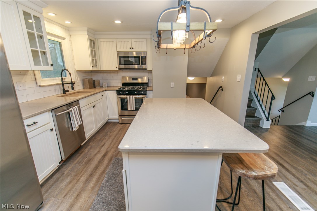 Charles 01 - Residential