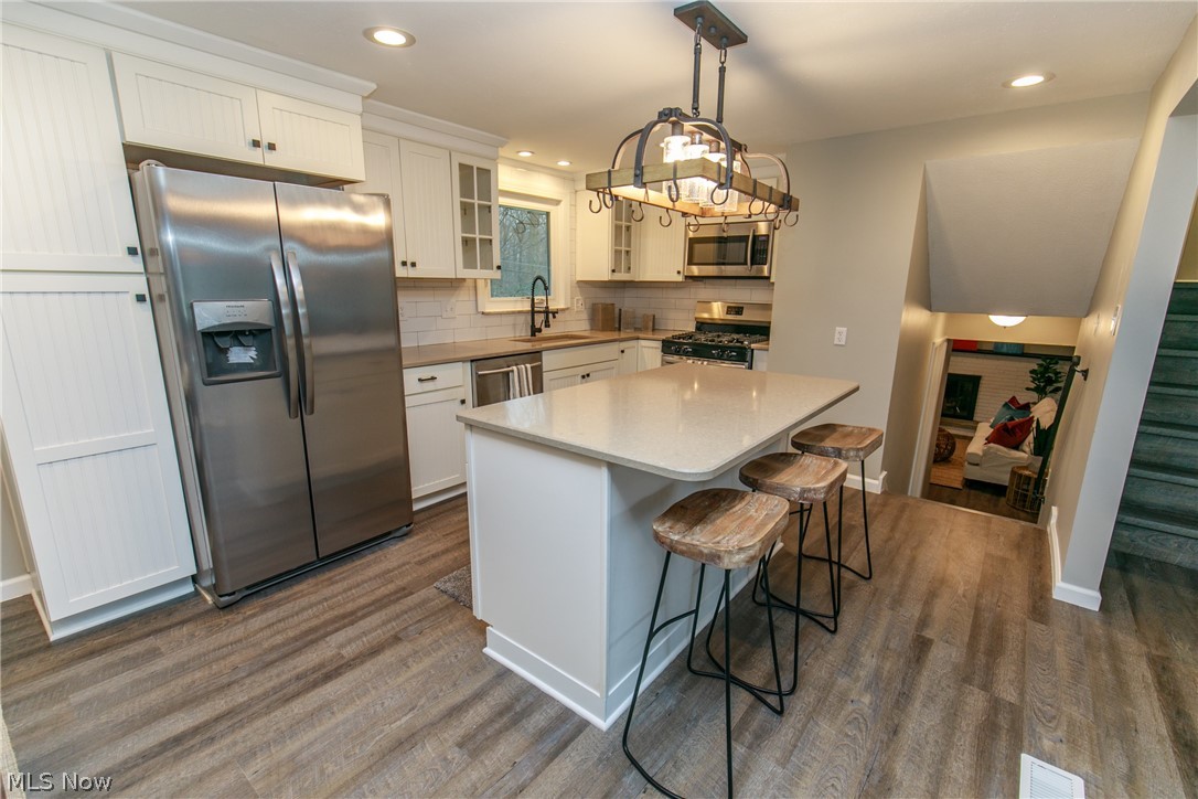 Charles 01 - Residential