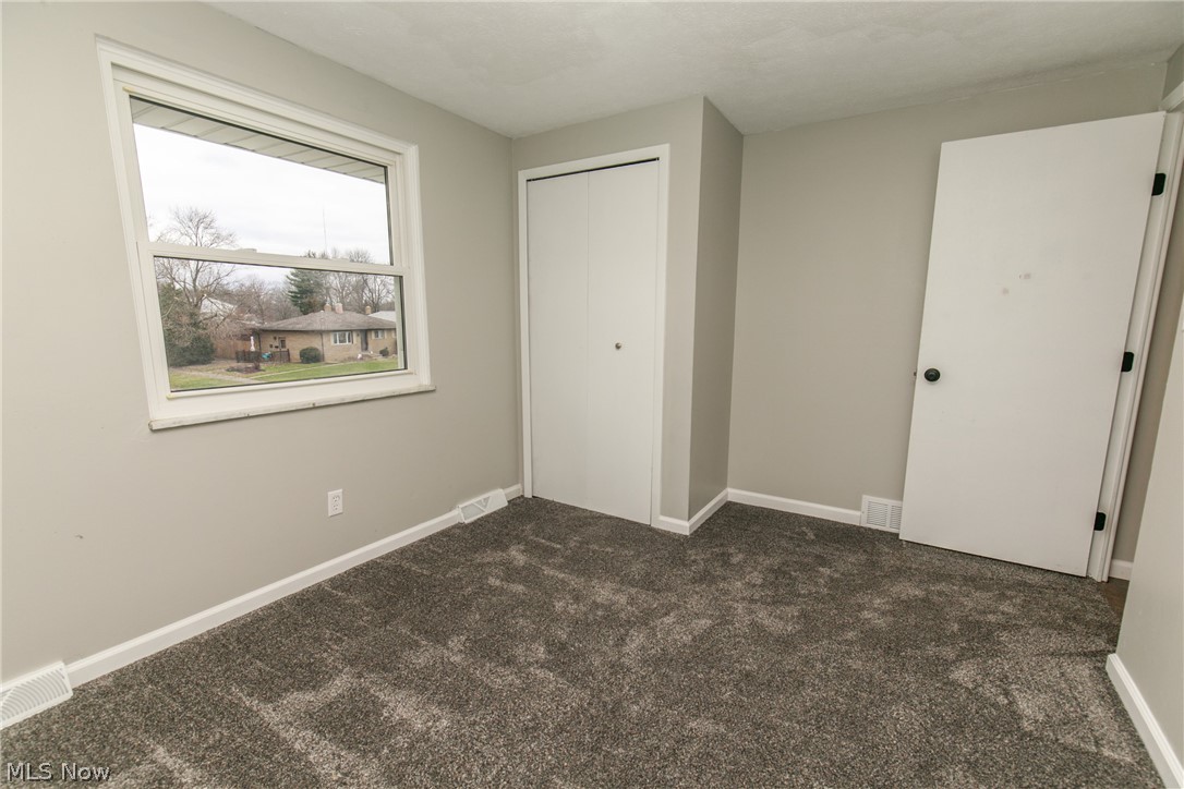 Charles 01 - Residential