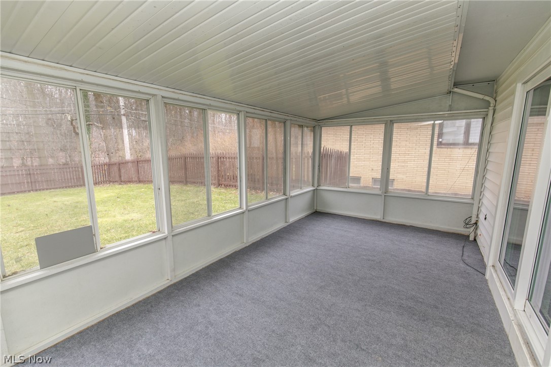 Charles 01 - Residential