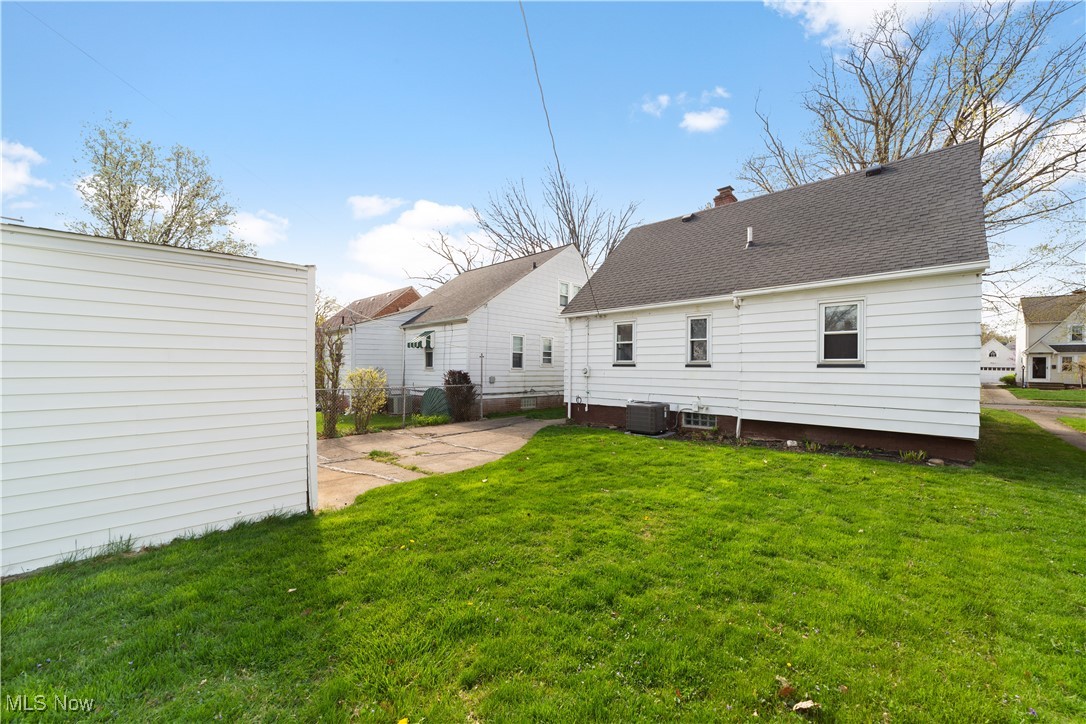 17714 Flamingo Avenue, Cleveland, Ohio image 29