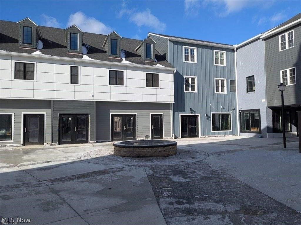 Photo of 1300 Weathervane Lane #324, Akron, OH 44313 (MLS # 5190885)