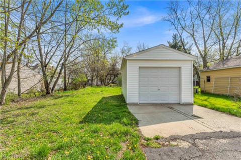 Tiny photo for 5461 Clement Avenue, Maple Heights, OH 44137 (MLS # 5214554)