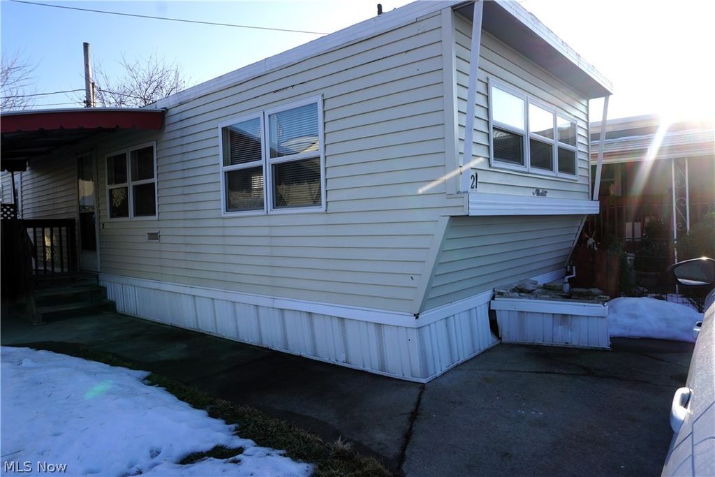Photo of 8321 Russell Lane, Cleveland, OH 44144 (MLS # 5187738)