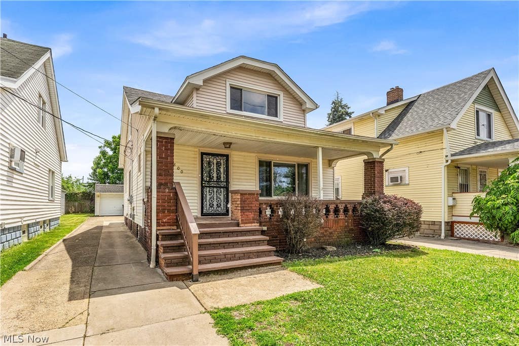Photo of 6800 Kazimier Avenue, Cleveland, OH 44105 (MLS # 5219454)