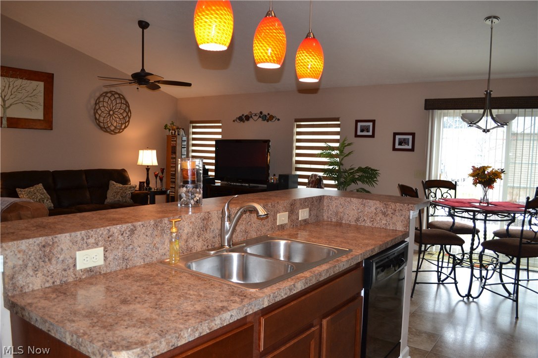 Arbors Bridgewater Crossing - Residential