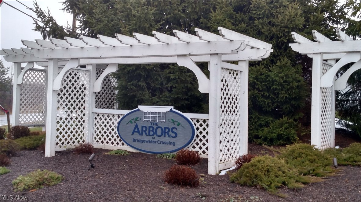 Arbors Bridgewater Crossing - Residential