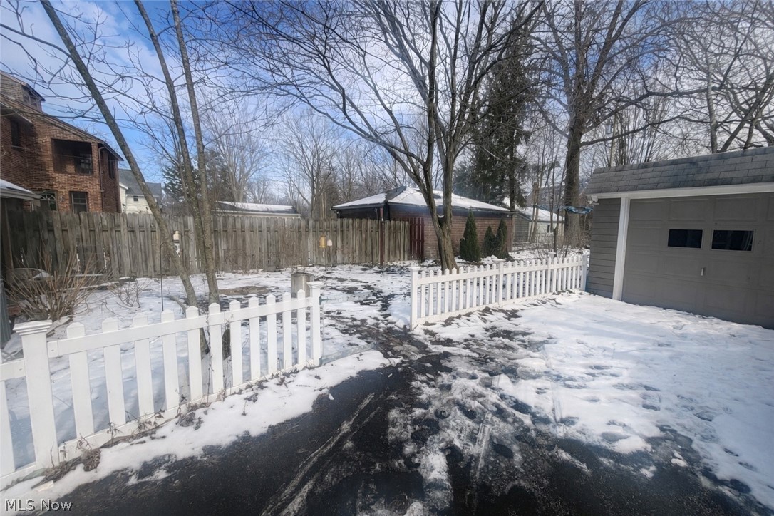 Berwald-Stewart Cos Shaker Lake - Residential