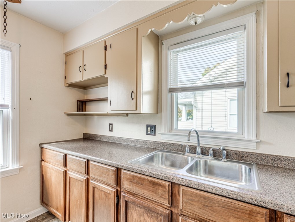 Elmwood - Residential Lease