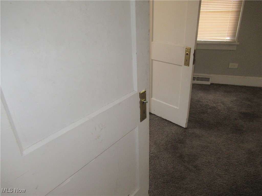 33256 Willowick Drive, Eastlake, Ohio image 5