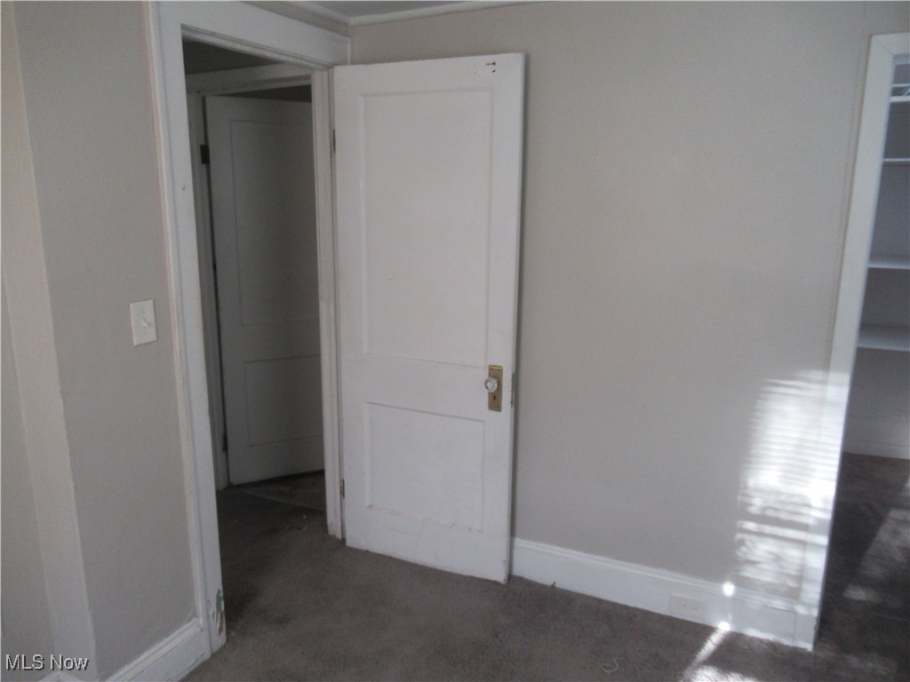 33256 Willowick Drive, Eastlake, Ohio image 17