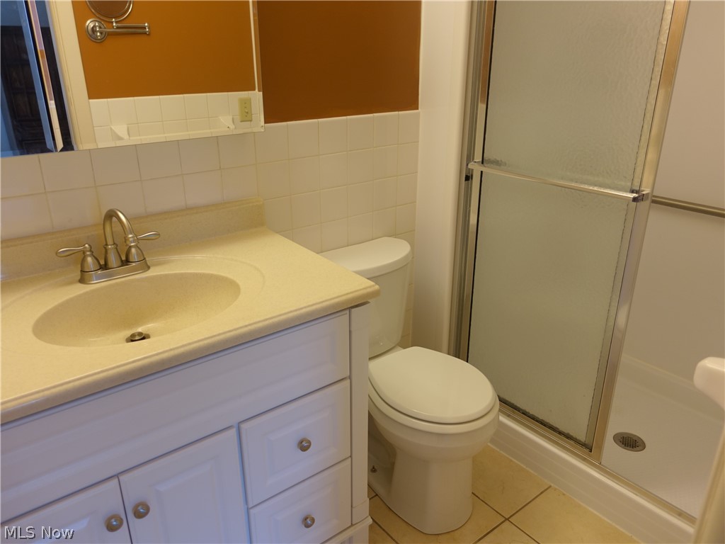 Silver Lake Towers - Residential