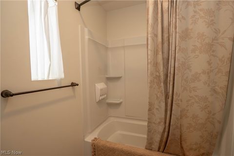 Tiny photo for 800 Martin Road, Mogadore, OH 44260 (MLS # 5186497)