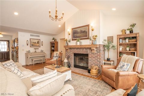 Tiny photo for 800 Martin Road, Mogadore, OH 44260 (MLS # 5186497)