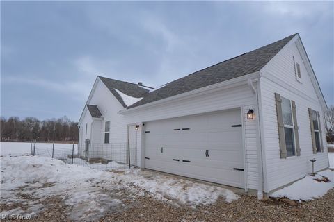 Tiny photo for 800 Martin Road, Mogadore, OH 44260 (MLS # 5186497)