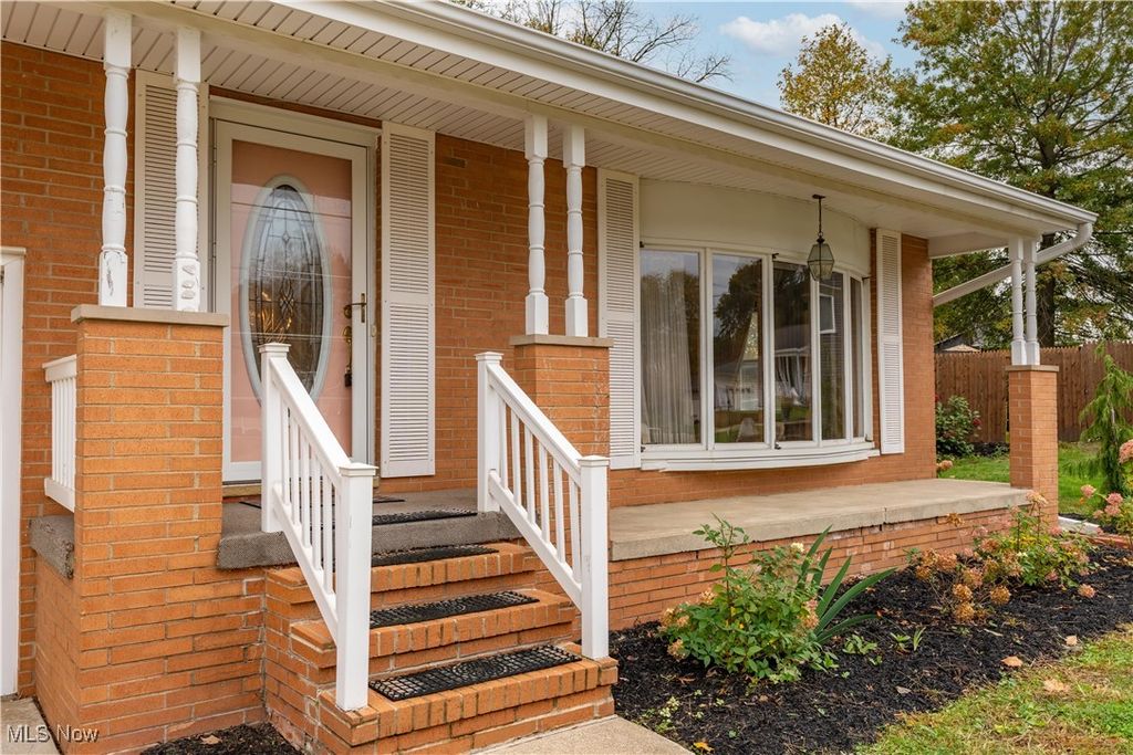 Photo of 81 Kenneth Court, Canal Fulton, OH 44614 (MLS # 5166588)