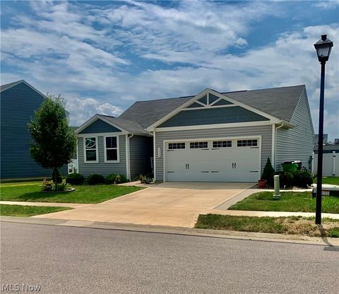 Homes For Sale - 2608 Bishop Oval<br/> Barberton, OH 44203