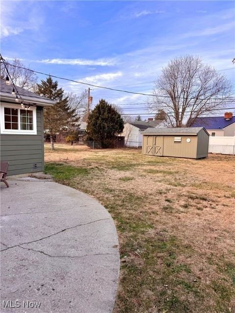 Tiny photo for 675 Allen Avenue, Chillicothe, OH 45601 (MLS # 5179401)