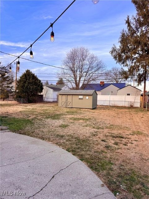 Tiny photo for 675 Allen Avenue, Chillicothe, OH 45601 (MLS # 5179401)