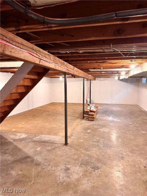 Tiny photo for 675 Allen Avenue, Chillicothe, OH 45601 (MLS # 5179401)