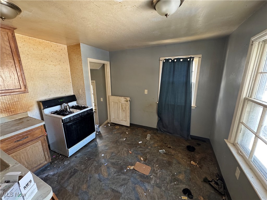 20718 Raymond Street, Maple Heights, Ohio image 24