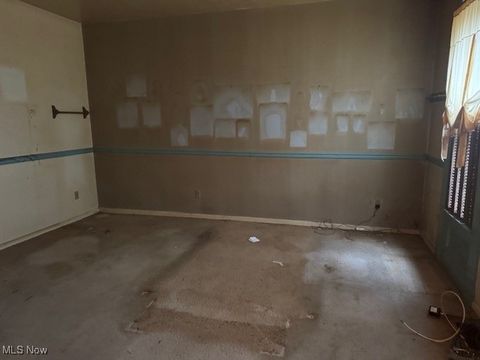 Tiny photo for 1517 Main Street St, Wellsburg, WV 26070 (MLS # 5179978)