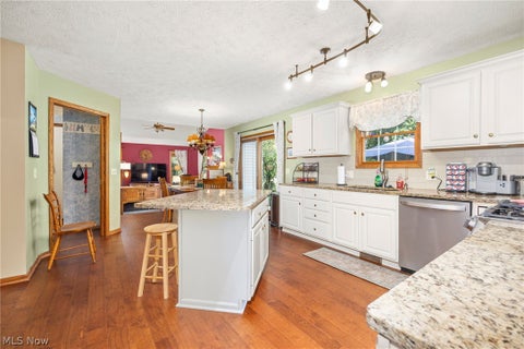 Tiny photo for 621 Continental Drive, Medina, OH 44256 (MLS # 5237010)