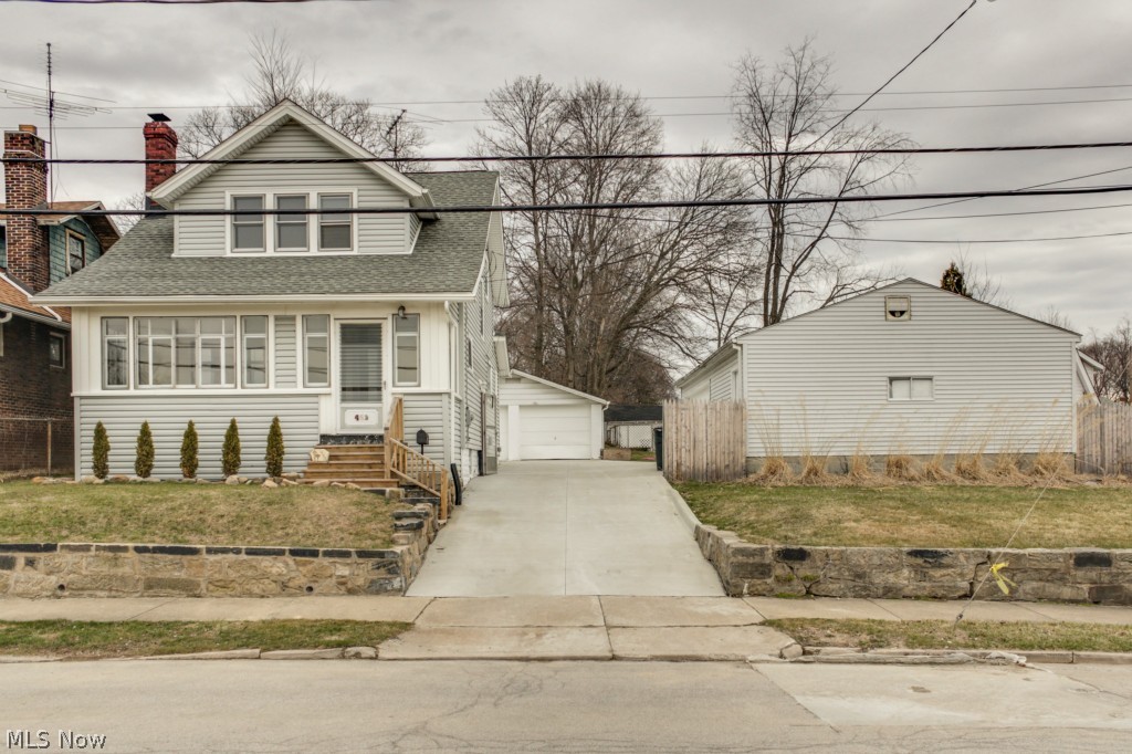 Lucy E Broadbecks Riverside P - Residential