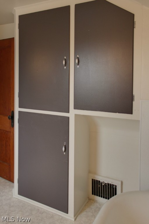 Lucy E Broadbecks Riverside P - Residential