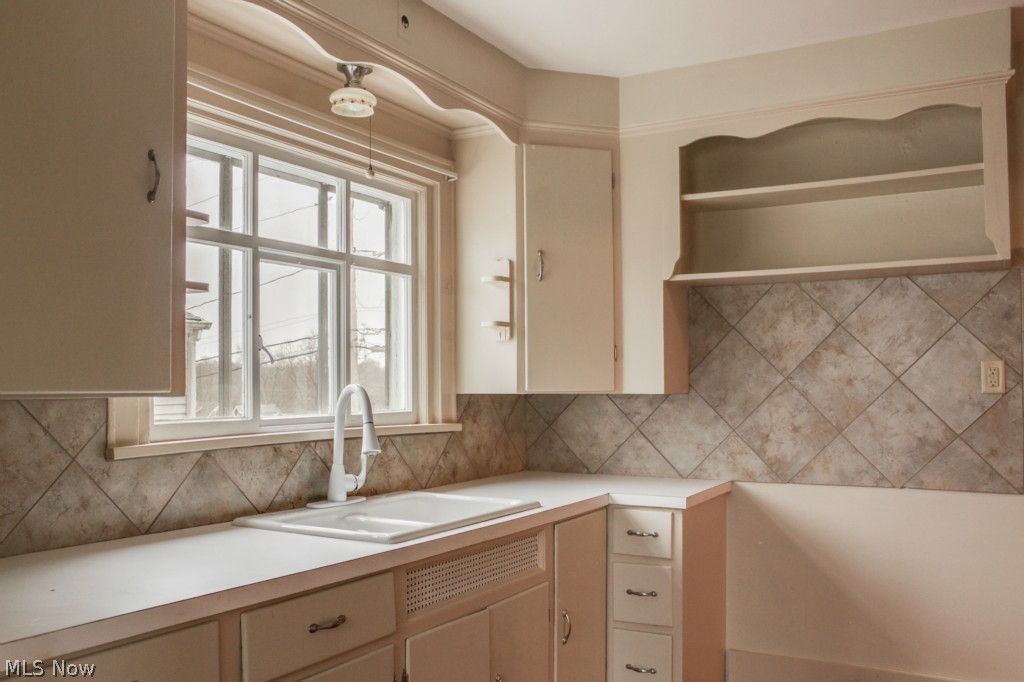 Lucy E Broadbecks Riverside P - Residential