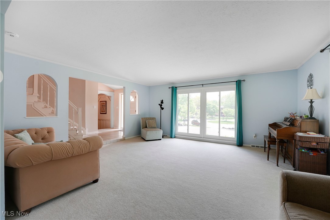 31965 Tracy Lane, Solon, Ohio image 7
