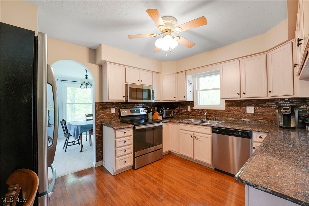 31965 Tracy Lane, Solon, Ohio image 10