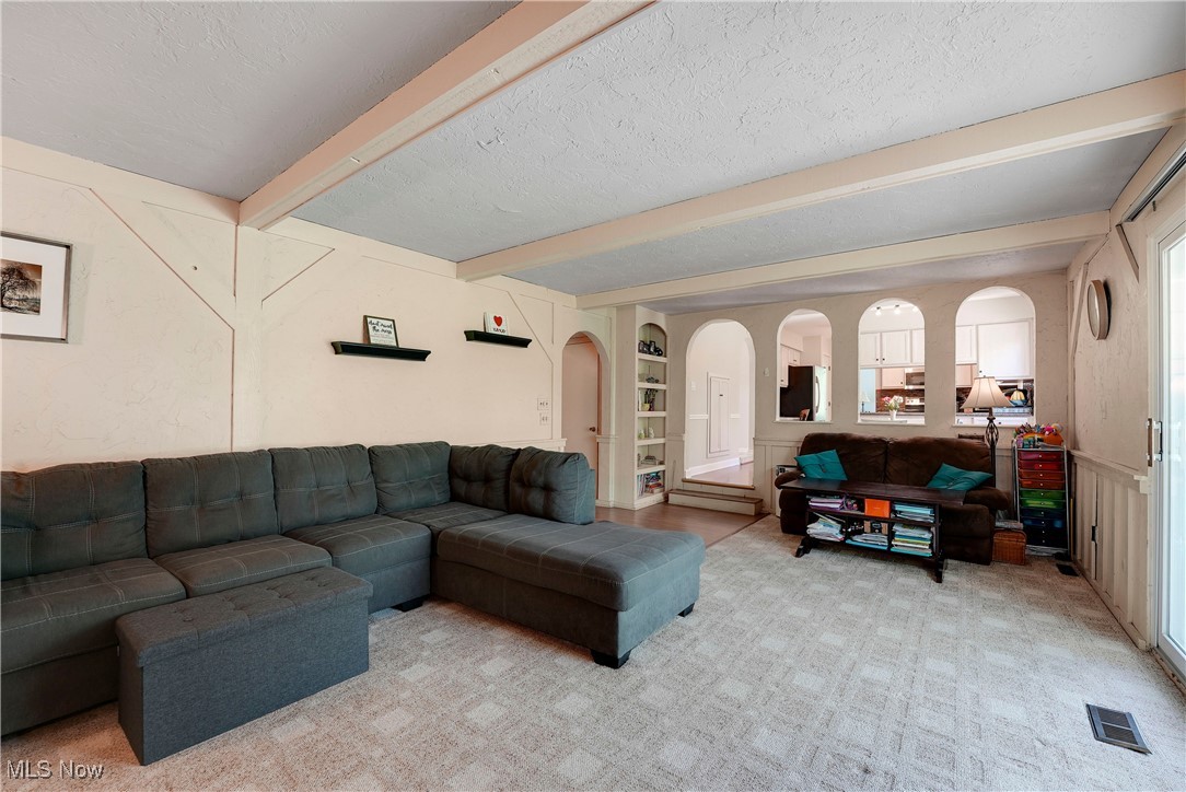 31965 Tracy Lane, Solon, Ohio image 13