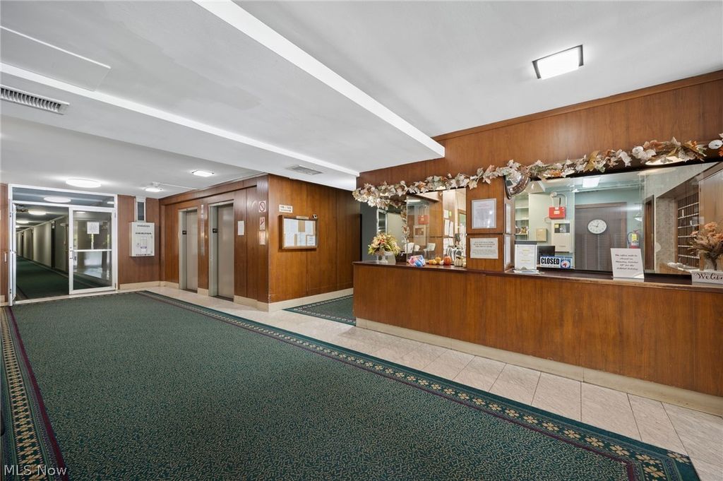 Photo of 11820 Edgewater Drive #718, Lakewood, OH 44107 (MLS # 5203194)