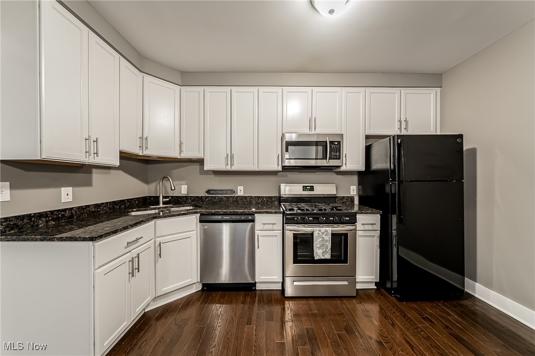 Walton Realty Companys Clifto - Residential Lease