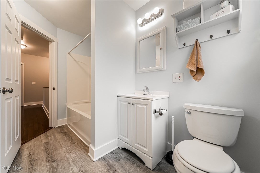 Walton Realty Companys Clifto - Residential Lease