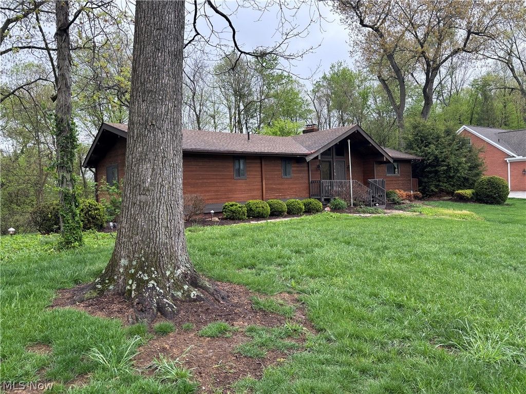 Photo of 2180 Kimberley Drive NW, New Philadelphia, OH 44622 (MLS # 5204487)