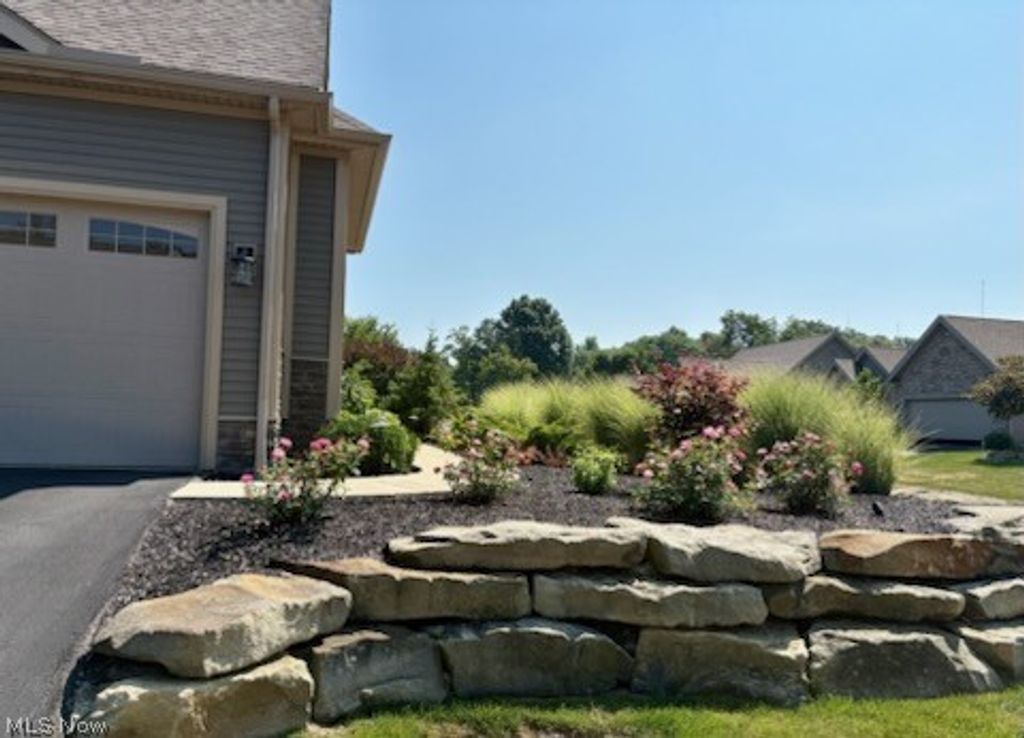 Photo of 2939 Briarwood Court, Poland, OH 44514 (MLS # 5191287)