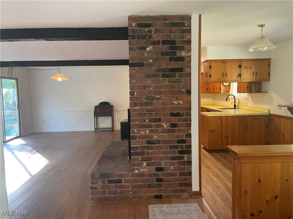 Hiram, Ohio 44234, United States, 4 Bedrooms Bedrooms, ,2 BathroomsBathrooms,Residential,Active,37272