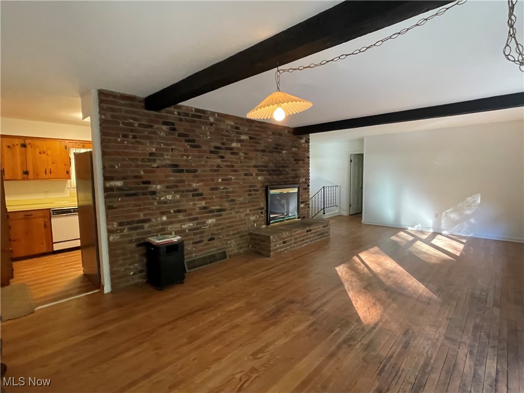 Hiram, Ohio 44234, United States, 4 Bedrooms Bedrooms, ,2 BathroomsBathrooms,Residential,Active,37272