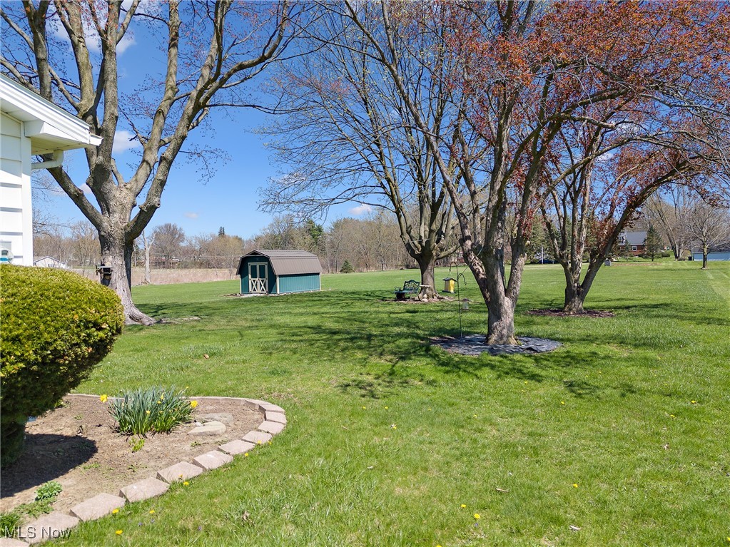 4522 Chester Avenue, Louisville, Ohio image 10