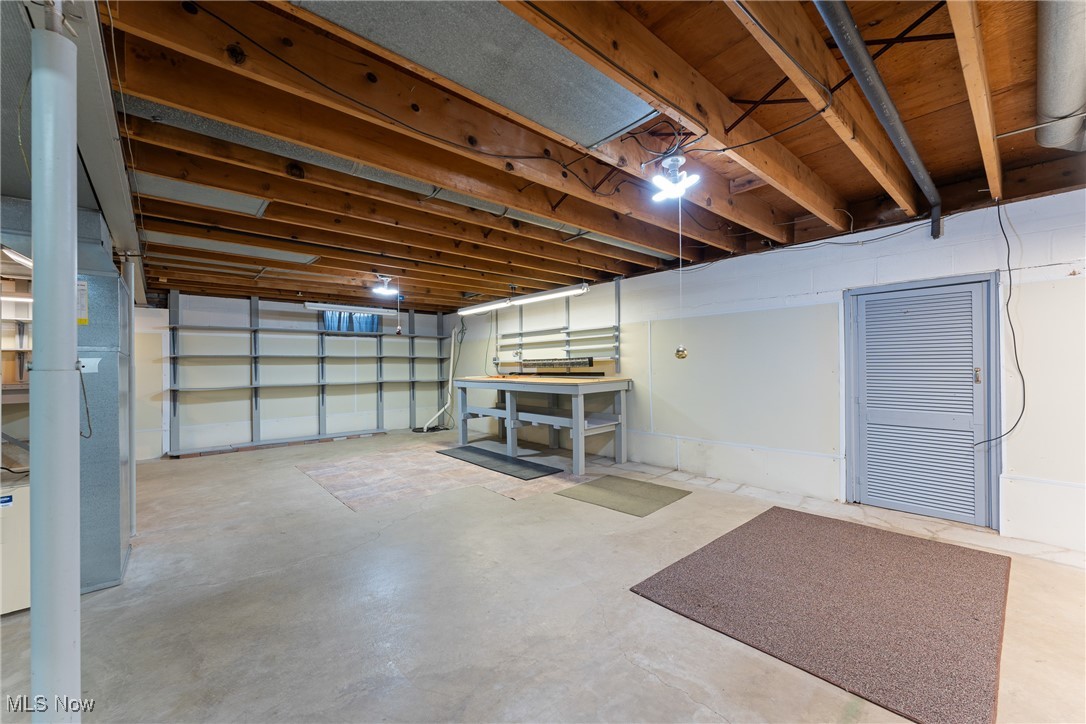 4522 Chester Avenue, Louisville, Ohio image 35