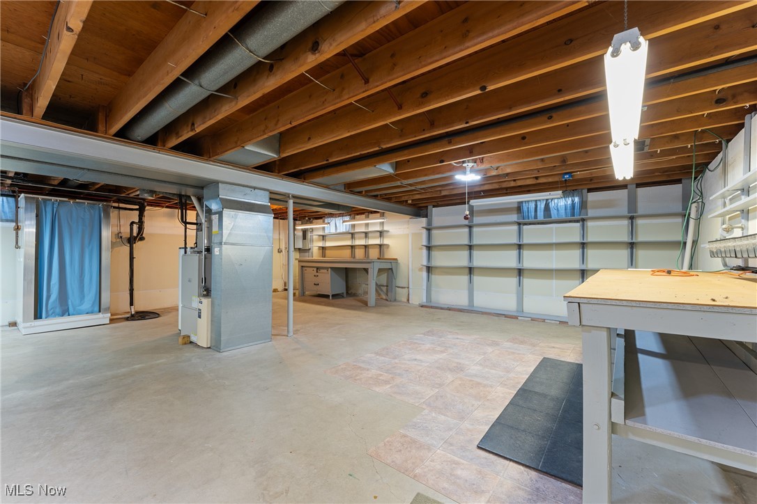 4522 Chester Avenue, Louisville, Ohio image 34