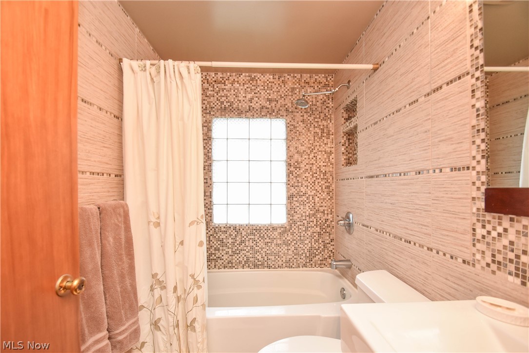 Howland Homes - Residential