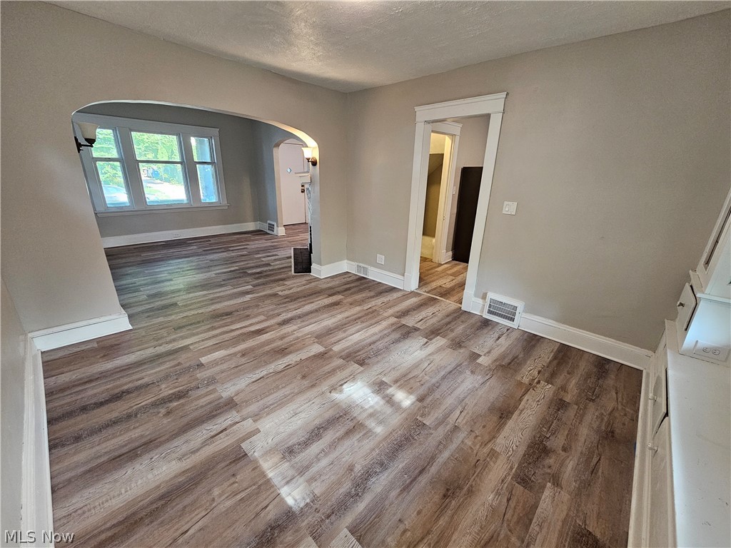 South Woodland Rice Ave Pro - Residential Lease