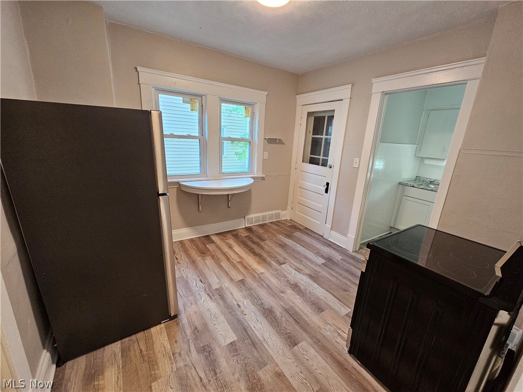South Woodland Rice Ave Pro - Residential Lease