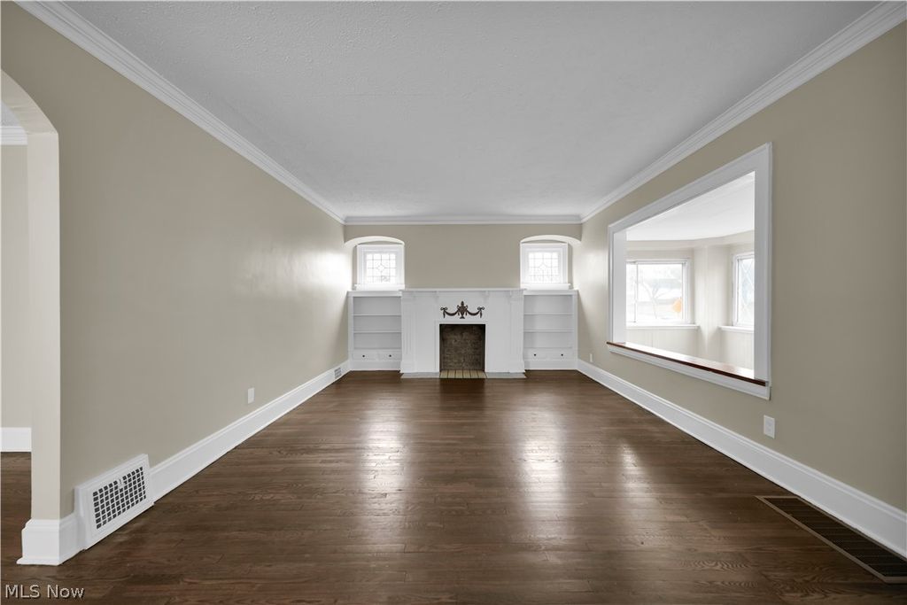 Photo of 11103 Lincoln Avenue #1/DN, Garfield Heights, OH 44125 (MLS # 5192207)