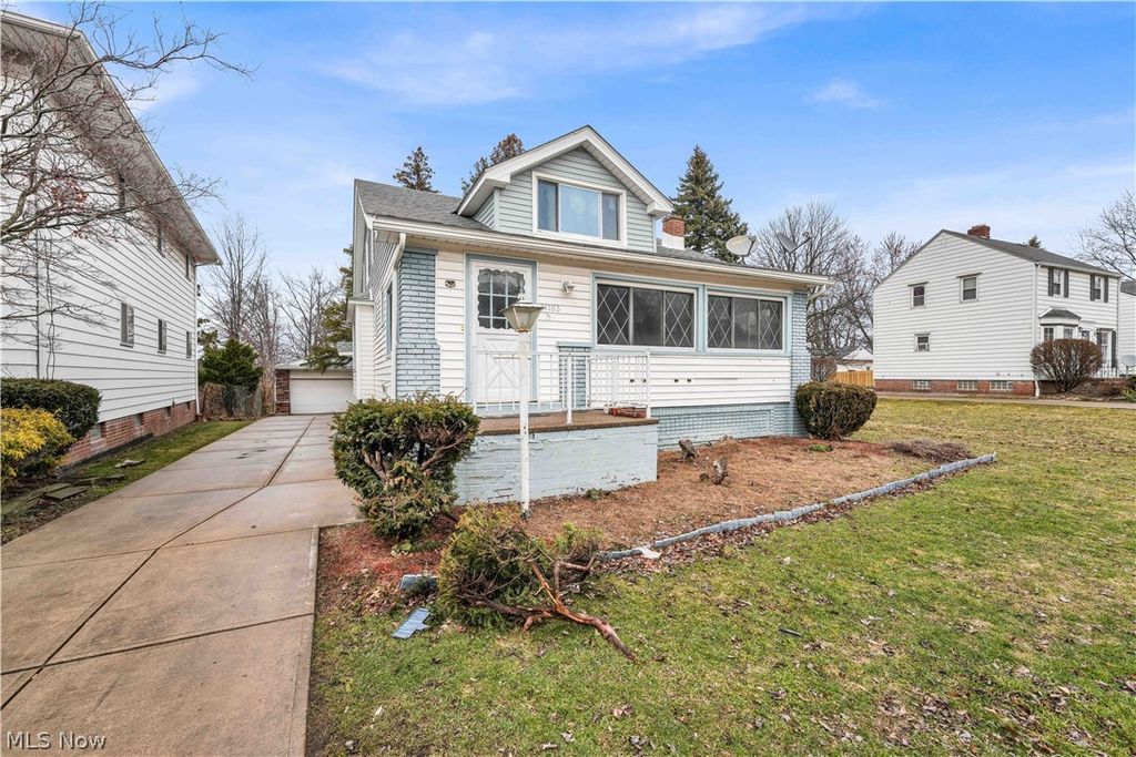 Photo of 11103 Lincoln Avenue #1/DN, Garfield Heights, OH 44125 (MLS # 5192207)