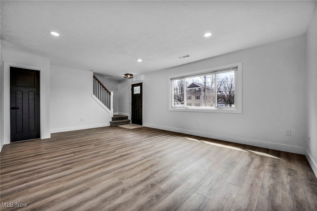 37845 Erie Road, Willoughby, Ohio image 3