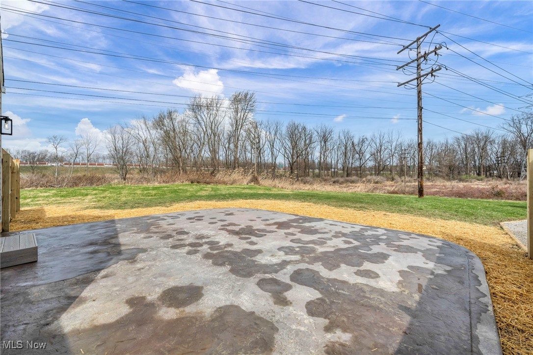 37845 Erie Road, Willoughby, Ohio image 20